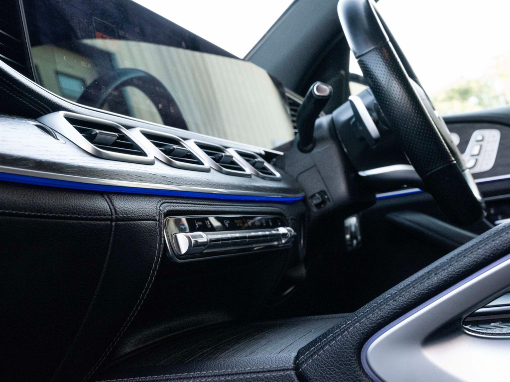 Mercedes-Benz GLE Class Amg Line Silver #28