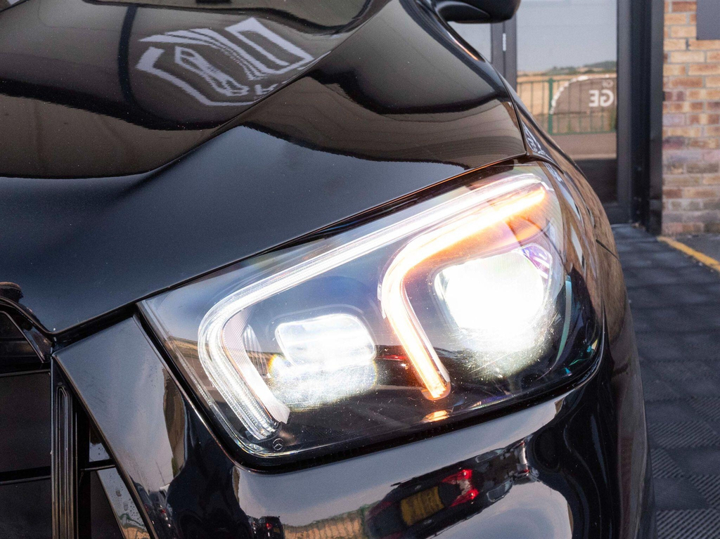 Mercedes-Benz GLE Class Amg Line Silver #84