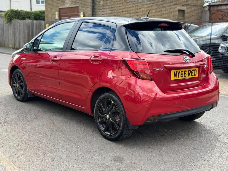Toyota Yaris 1.5 Vvt-h Design E-cvt Euro 6 MY66RED #6