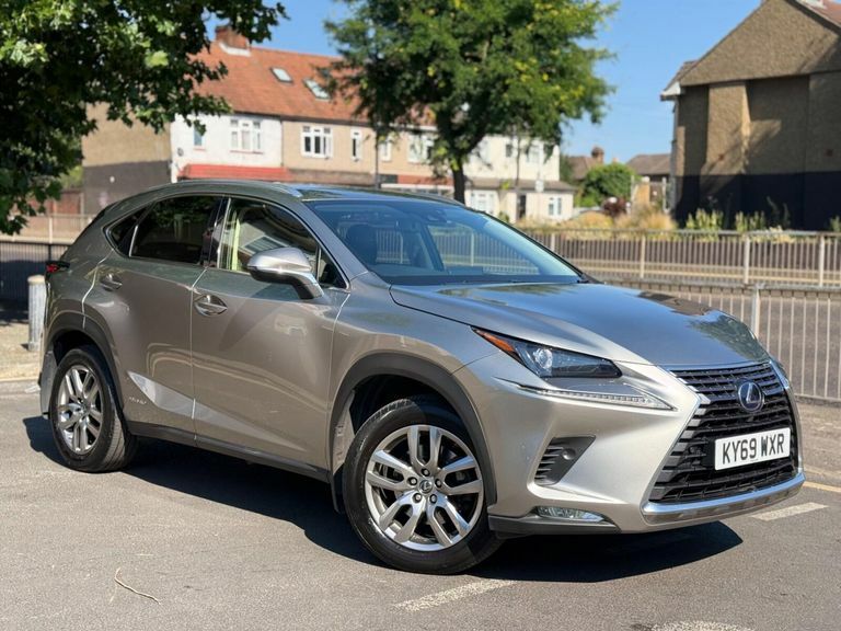 Lexus NX 2.5 300H Gpf E-cvt 4Wd Euro 6 Ss Silver