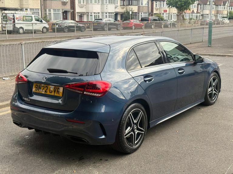 Mercedes-Benz A Class 2.0 A180d Amg Line Edition Executive 8G-dct Euro BN22GVR #4