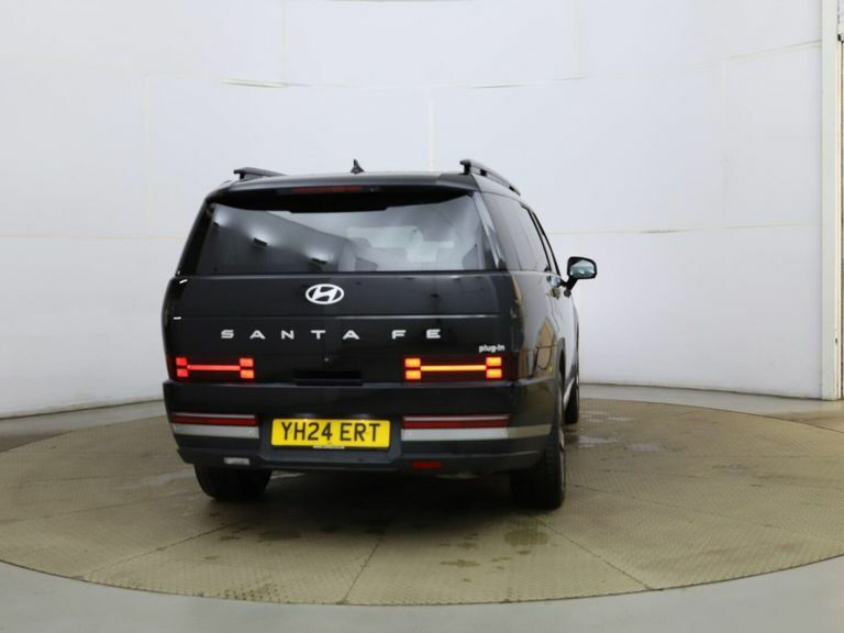 Hyundai Santa Fe Ultimate White #4
