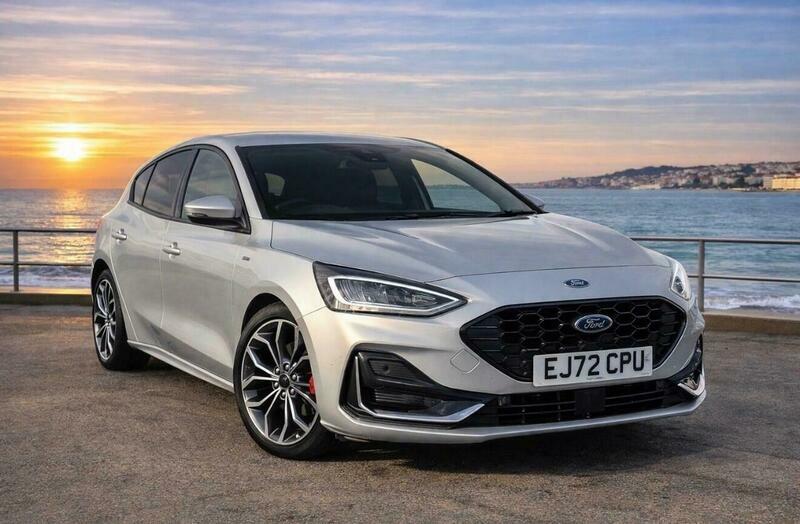 Ford Focus 1.5 Ecoblue St-line Vignale EJ72CPU Silver #2