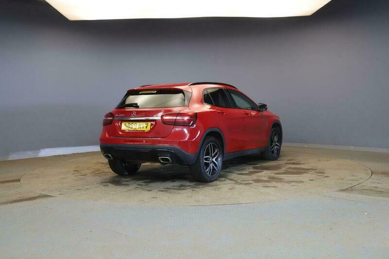 Mercedes-Benz C Class 1.6 Gla180 Gpf Urban Red #5