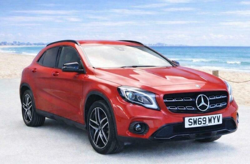 Mercedes-Benz C Class 1.6 Gla180 Gpf Urban Red