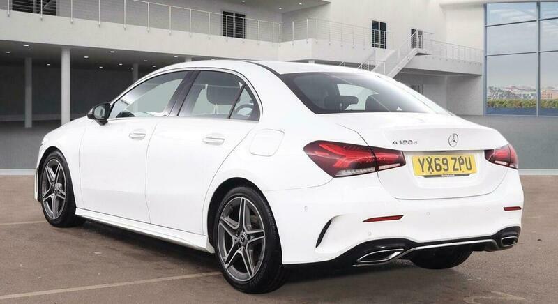 Mercedes-Benz A Class 1.5 A180d Amg Line YX69ZPU White #4