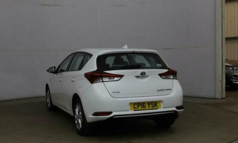 Toyota Auris 1.8 Vvt-h Icon Cvt White #5