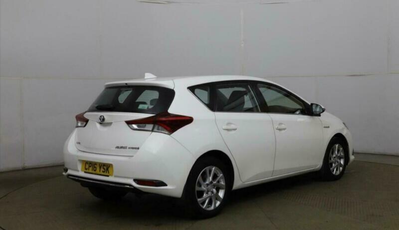 Toyota Auris 1.8 Vvt-h Icon Cvt White #6