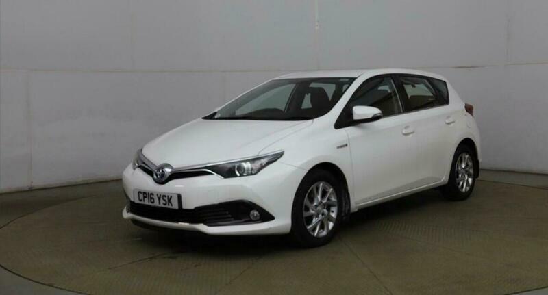 Toyota Auris 1.8 Vvt-h Icon Cvt White #4