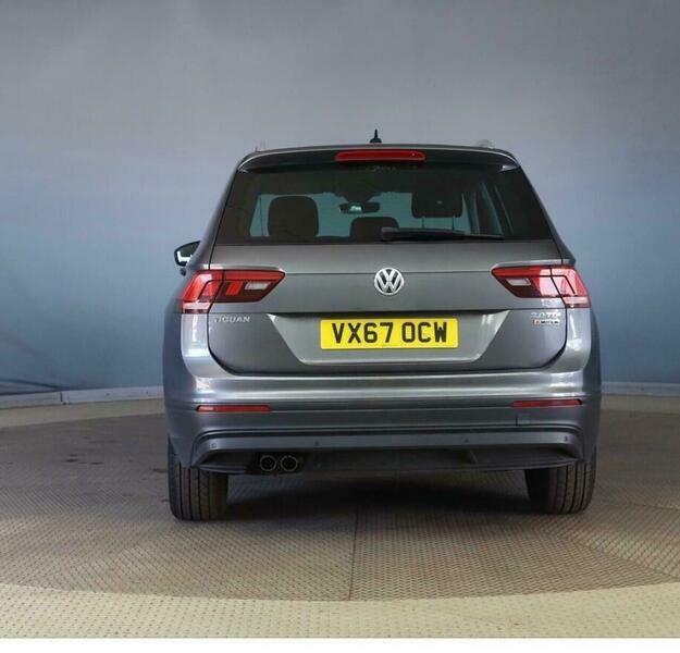Volkswagen Tiguan 2.0 Tdi Se Navigation VX67OCW Grey #6
