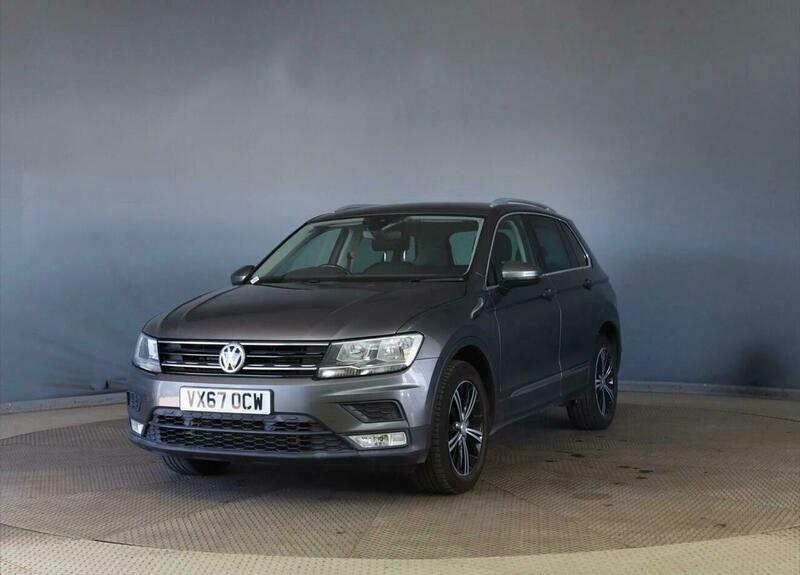 Volkswagen Tiguan 2.0 Tdi Se Navigation VX67OCW Grey #3