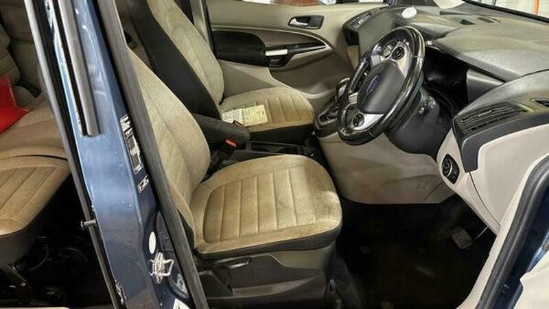 Ford Tourneo Connect Mpv White #12