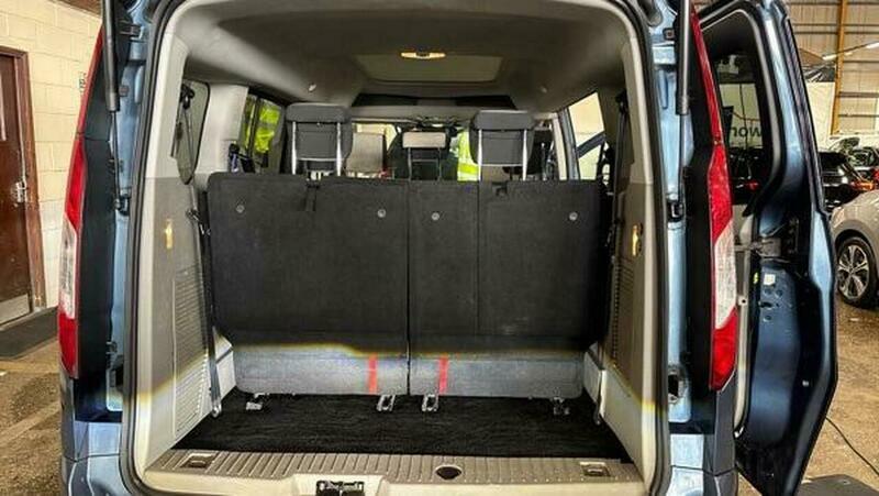 Ford Tourneo Connect Mpv White #10