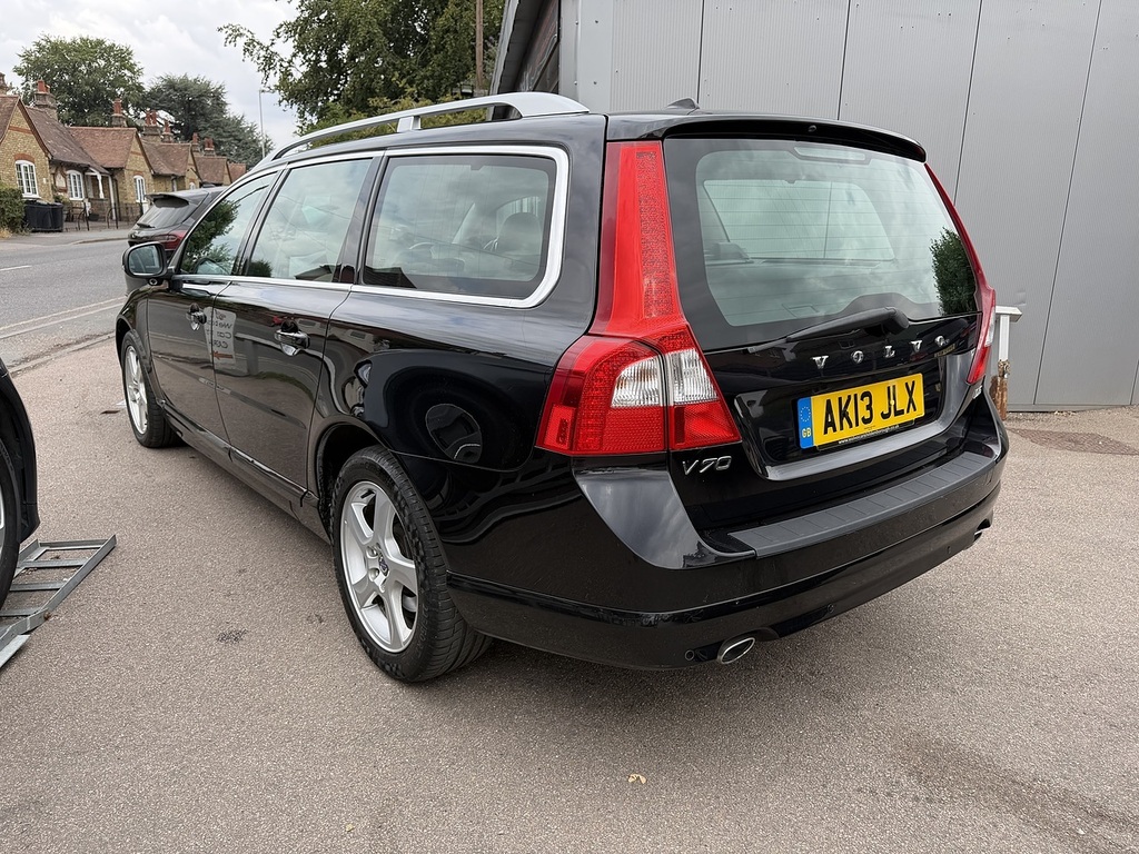 Volvo V70 D5 Se Lux Black #3