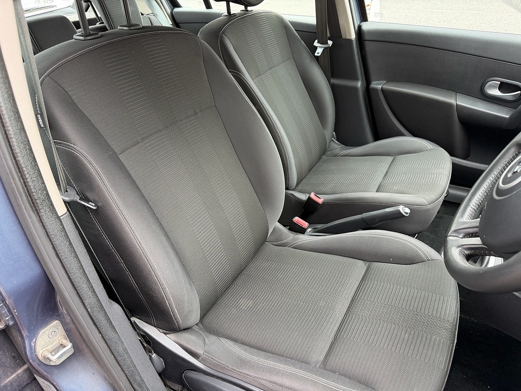 Renault Clio Tce Dynamique Blue #6