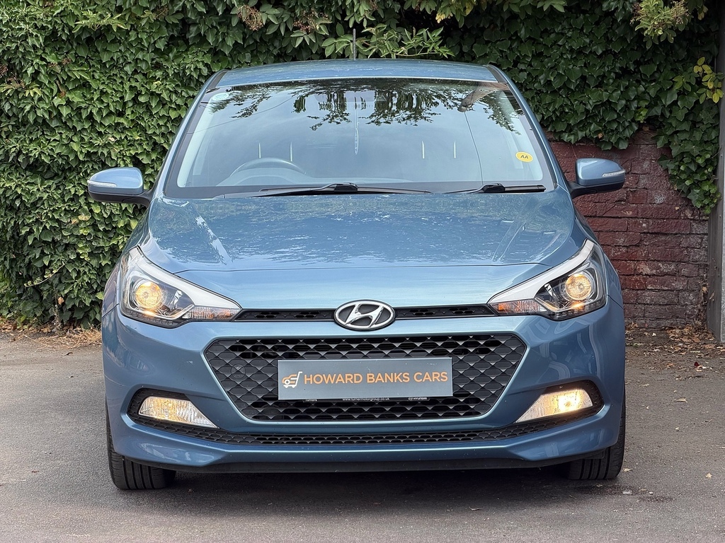 Hyundai I20 Premium Nav AV67KXR Blue #2