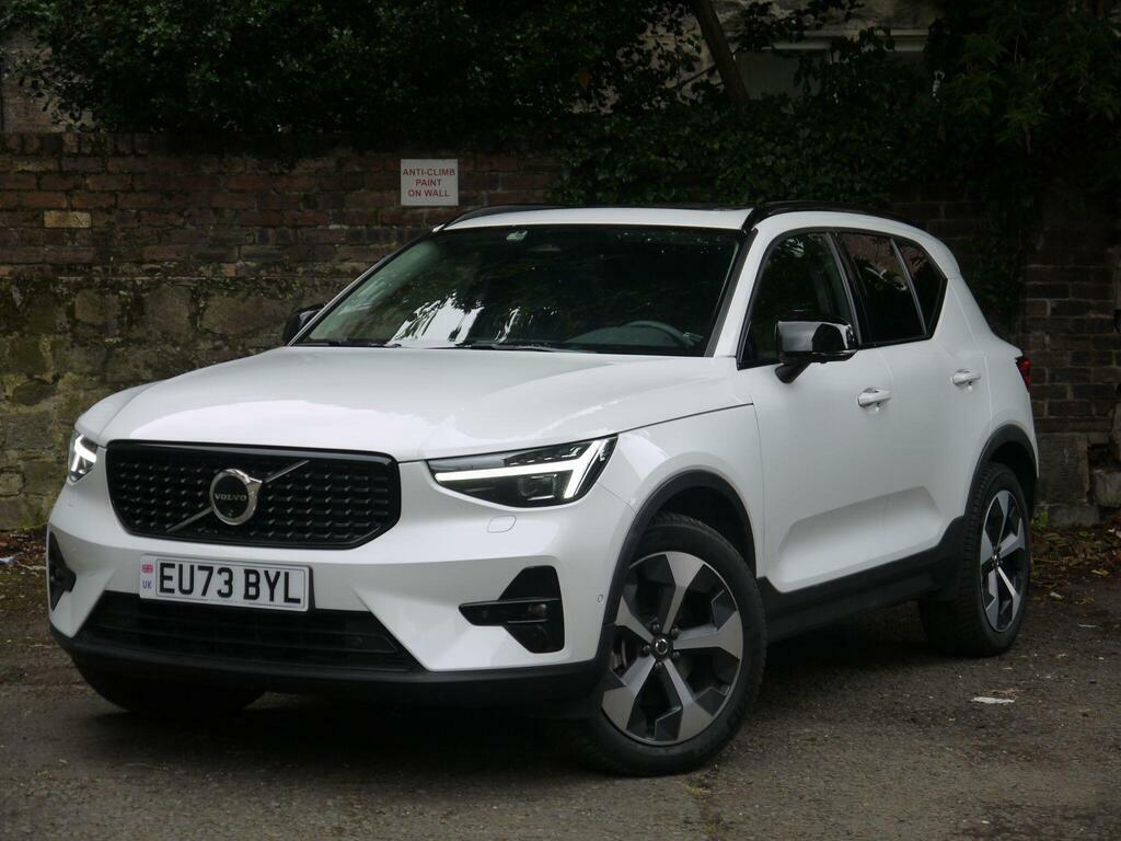 Volvo XC40 2.0 B4 Mhev Ultimate Dct Euro 6 S S EU73BYL White #4