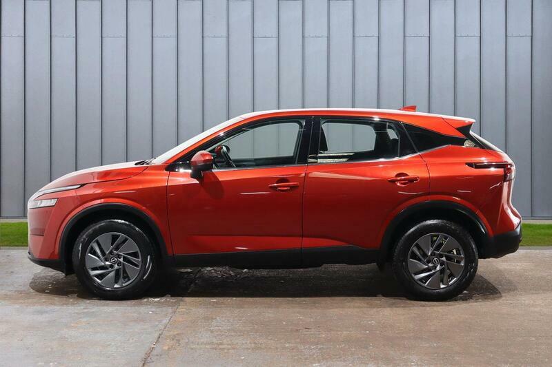 Nissan Qashqai 1.3 Dig-t Mhev Acenta Premium Euro 6 Ss Red #6