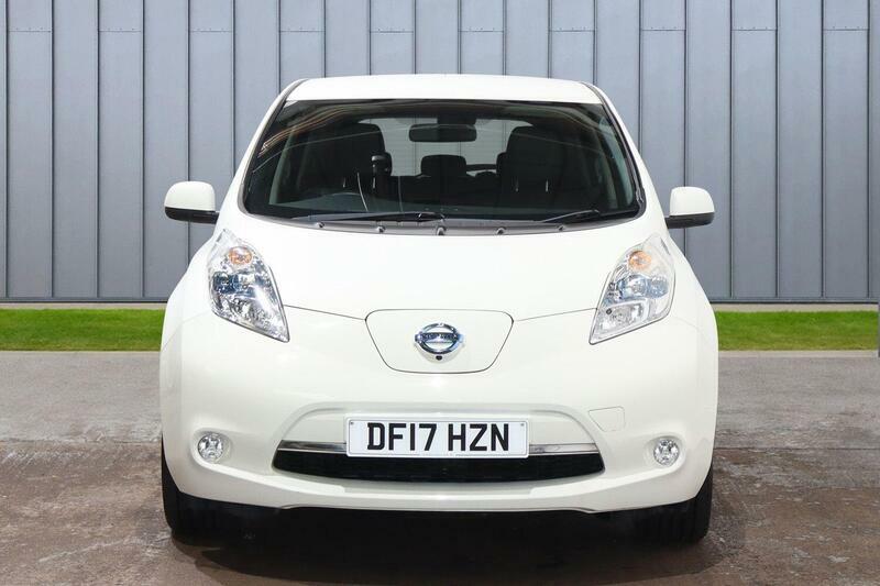 Nissan Leaf 30Kwh Tekna White #3
