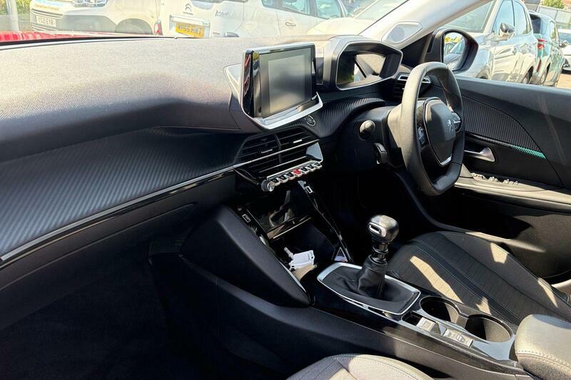 Peugeot 2008 1.2 Puretech Allure Premium Euro 6 Ss Red #2