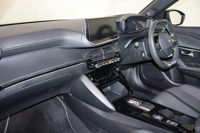 Peugeot e-2008 50Kwh Gt 7Kw Charger  #10