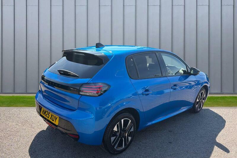 Peugeot 208 208 1.2 Hybrid 110 Allure E-dsc6 Black #9