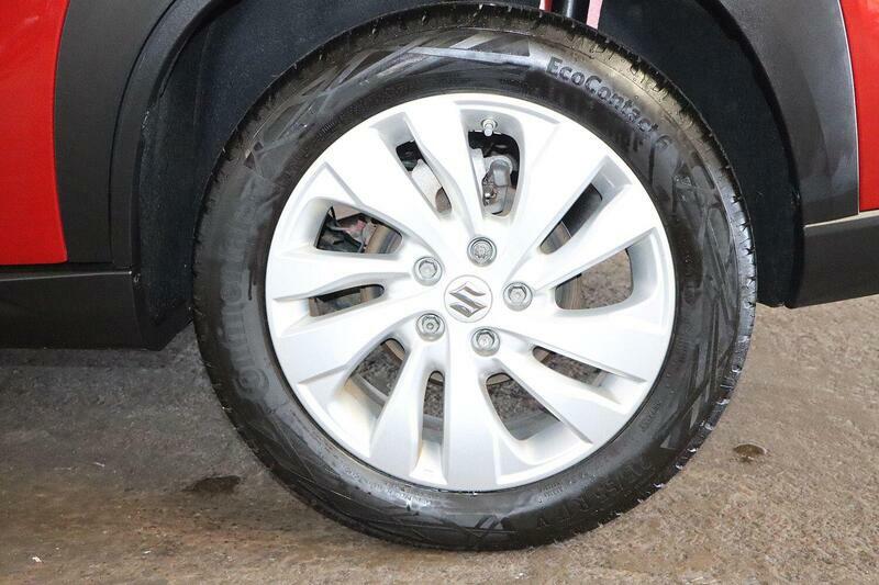 Suzuki S Cross 1.5 Hybrid Ultra Allgrip Ags Red #17