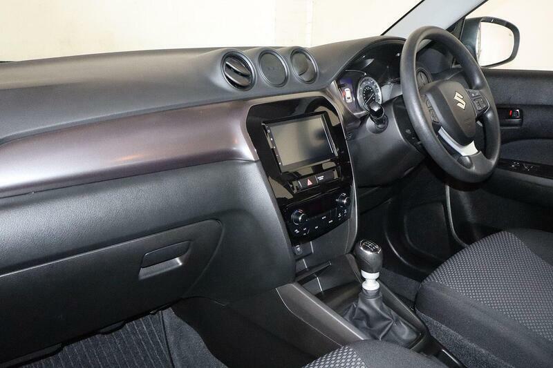 Suzuki Vitara 1.4 Boosterjet Mhev Go Euro 6 Ss White #2