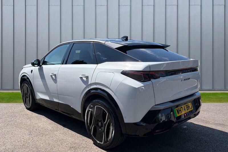 Peugeot 3008 73Kwh Gt White #5