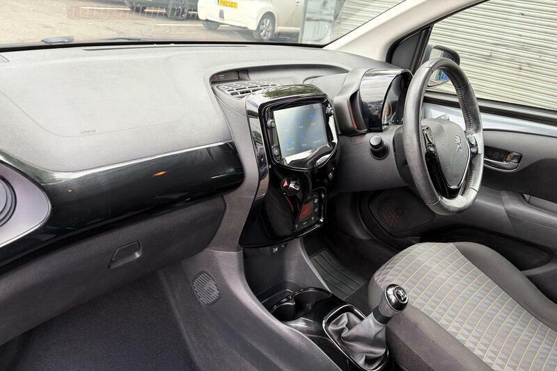 Peugeot 108 1.0 Allure Euro 6 Ss  #9