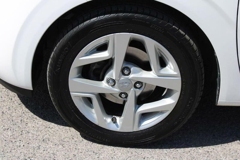 Hyundai I10 1.0 Se Connect Hatchback Euro 6 Silver #19