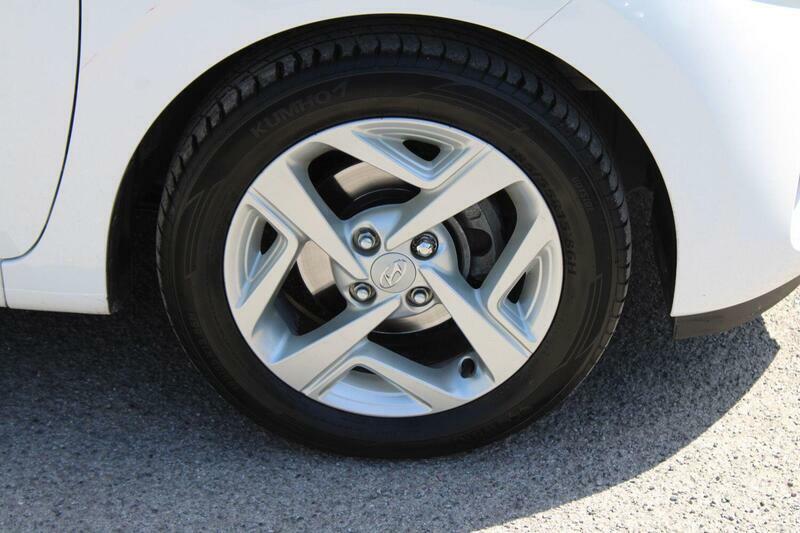 Hyundai I10 1.0 Se Connect Hatchback Euro 6 Silver #16