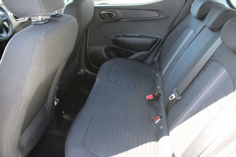Hyundai I10 1.0 Se Connect Hatchback Euro 6 Silver #11