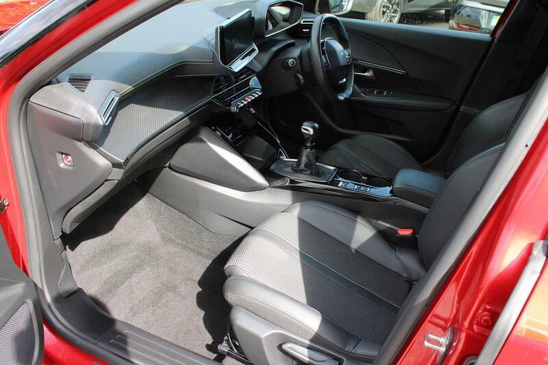 Peugeot 2008 1.2 Puretech Gt Euro 6 Ss Red #2