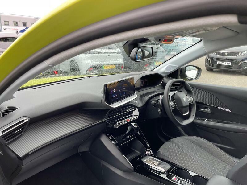 Peugeot 208 1.2 Hybrid Allure E-dsc6 Euro 6 Ss Yellow #2