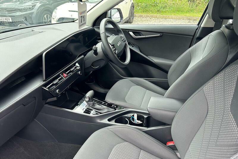 Kia Niro 1.6 Gdi 11.1Kwh 2 Suv Plug In Hybrid Dc Red #30