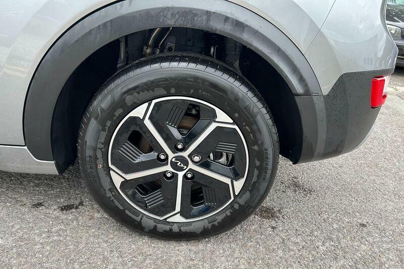 Kia Niro 1.6 Gdi 11.1Kwh 2 Suv Plug In Hybrid Dc Red #23