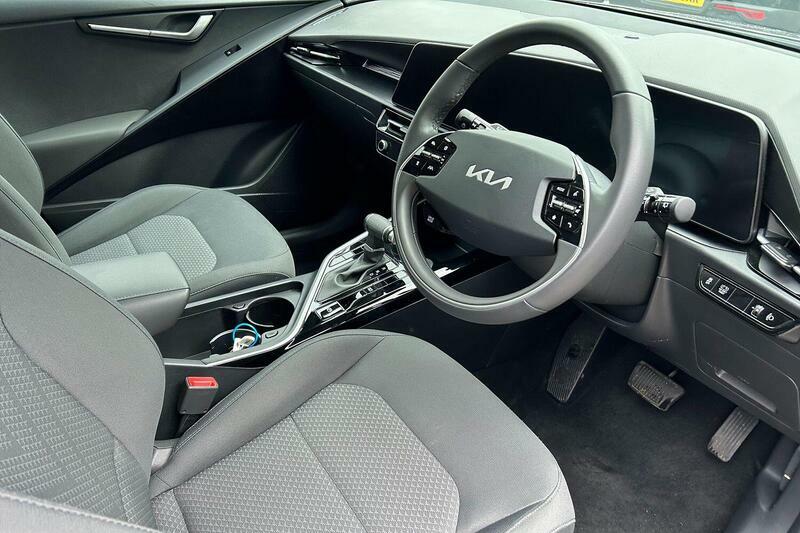 Kia Niro 1.6 Gdi 11.1Kwh 2 Suv Plug In Hybrid Dc Red #12