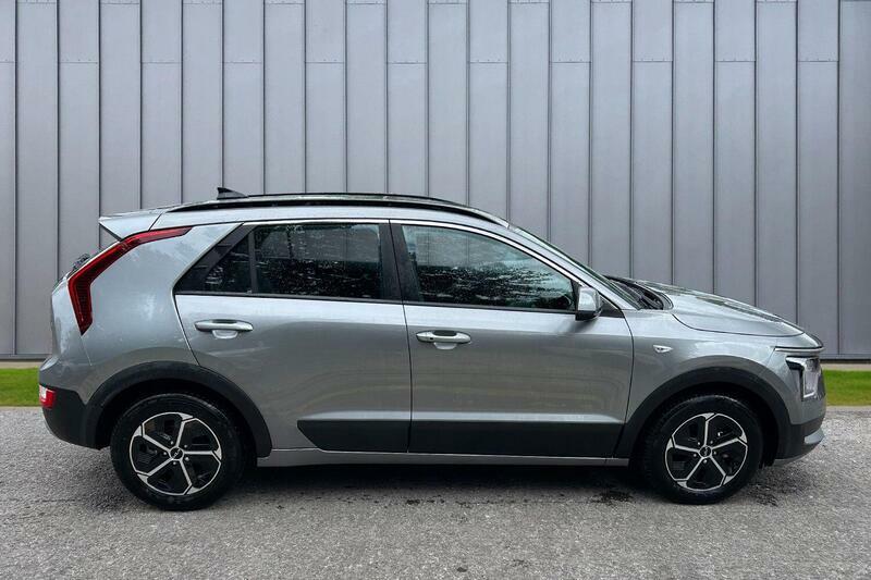 Kia Niro 1.6 Gdi 11.1Kwh 2 Suv Plug In Hybrid Dc Red #8