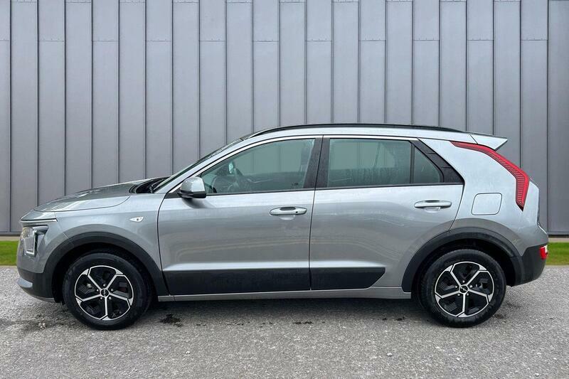 Kia Niro 1.6 Gdi 11.1Kwh 2 Suv Plug In Hybrid Dc Red #9