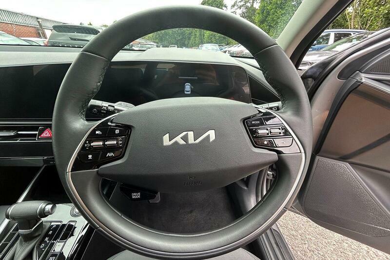 Kia Niro 1.6 Gdi 11.1Kwh 2 Suv Plug In Hybrid Dc Red #29