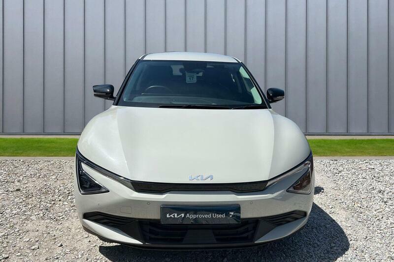 Kia EV6 63Kwh Wave LD25UWV White #4