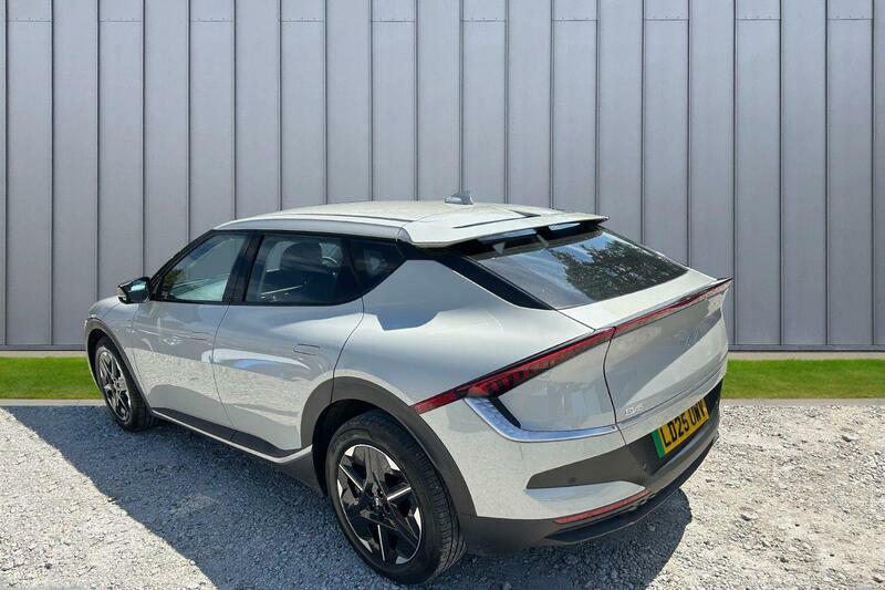 Kia EV6 63Kwh Wave LD25UWV White #3