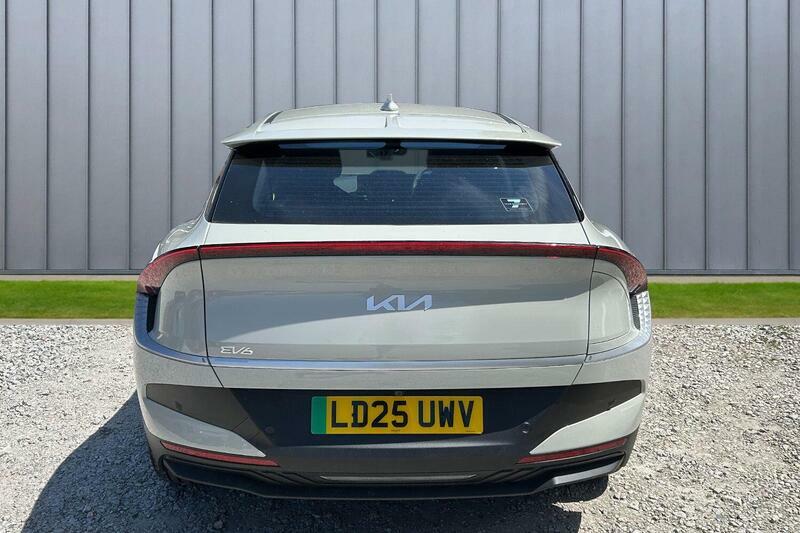 Kia EV6 63Kwh Wave LD25UWV White #5