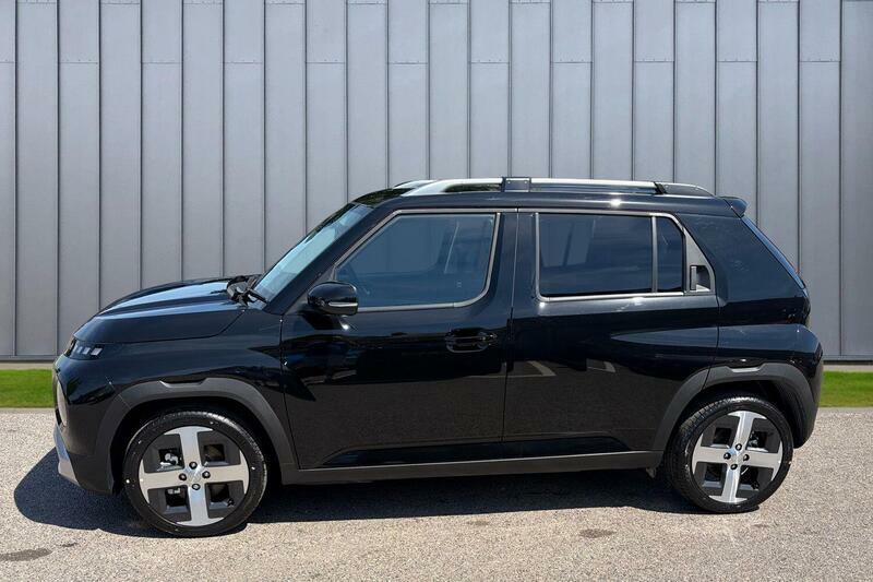 Hyundai Inster Long Range 49Kwh 02 Black #6
