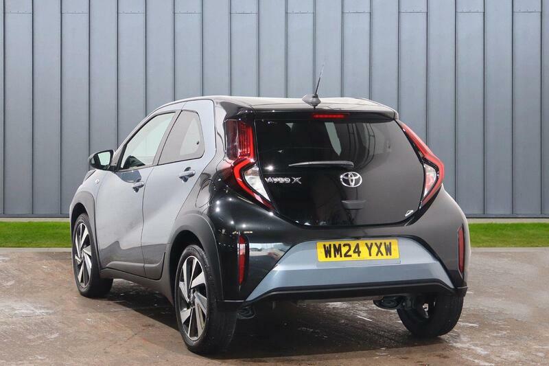 Toyota Aygo X 1.0 Vvt-i Edge X-shift Euro 6 Ss Grey #3