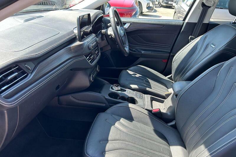 Ford Focus 1.5T Ecoboost Vignale Euro 6 Ss Black #2