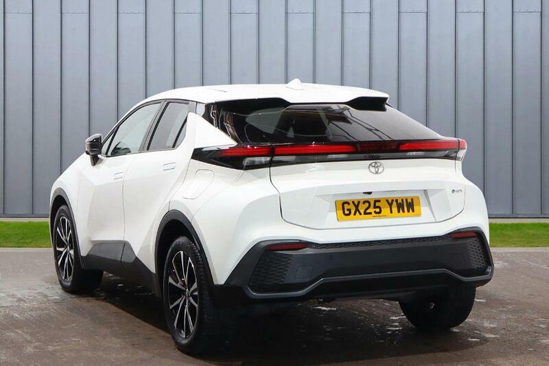 Toyota C-Hr 1.8 Vvt-h Design Cvt Euro 6 Ss GX25YWW White #4