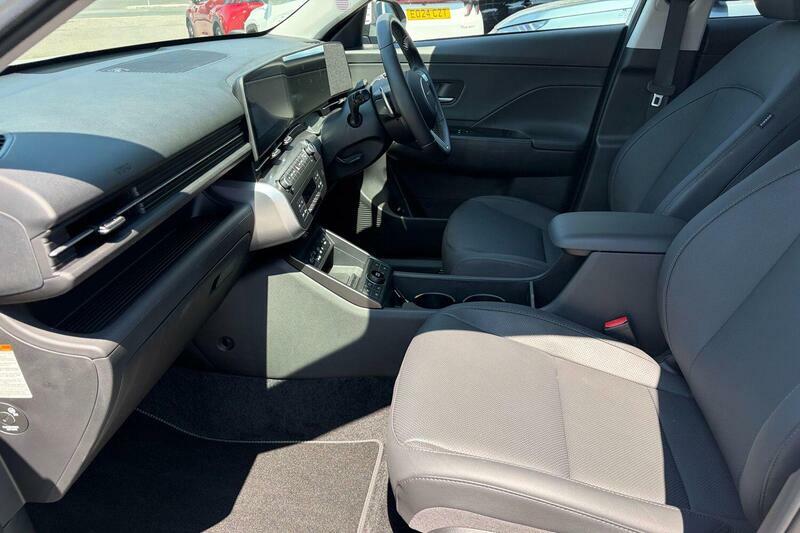 Hyundai Kona 1.6 H-gdi Ultimate Dct Euro 6 Ss HD75AKX White #2