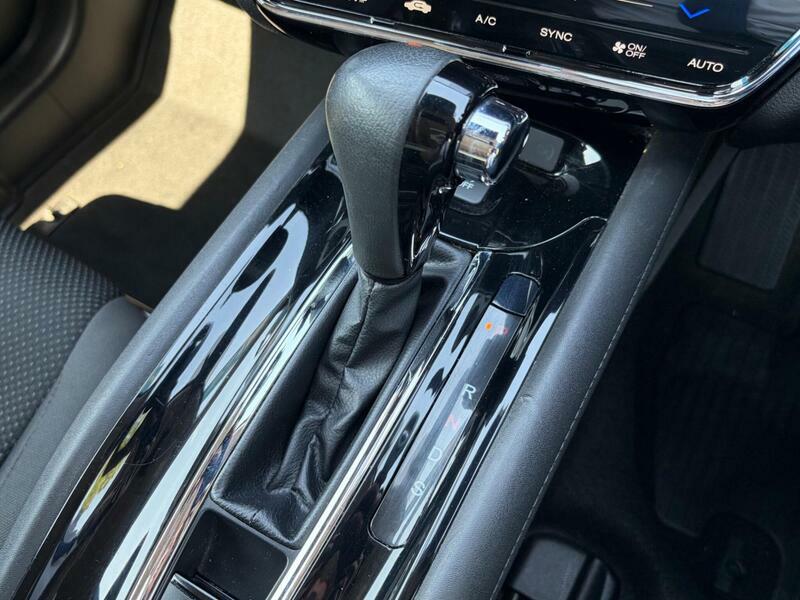 Honda Hr-V Se White #19